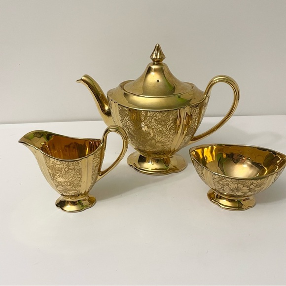 Vintage Royal Winton Grimwades Golden Teapot Creamer and Bowl - Picture 1 of 16